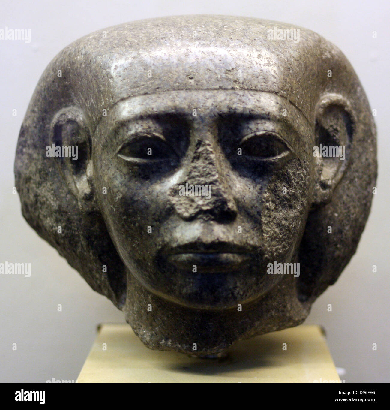 La sculpture égyptienne d'une prise de tête de la statue d'un fonctionnaire. Douzième dynastie, (env. 1850 BC) faite de granit. Banque D'Images