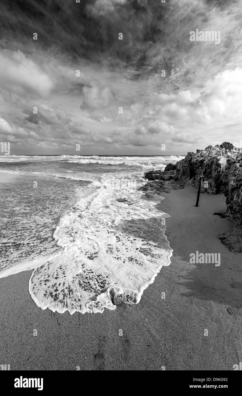 Storm à Trigg Island Beach, Perth, Australie occidentale Banque D'Images