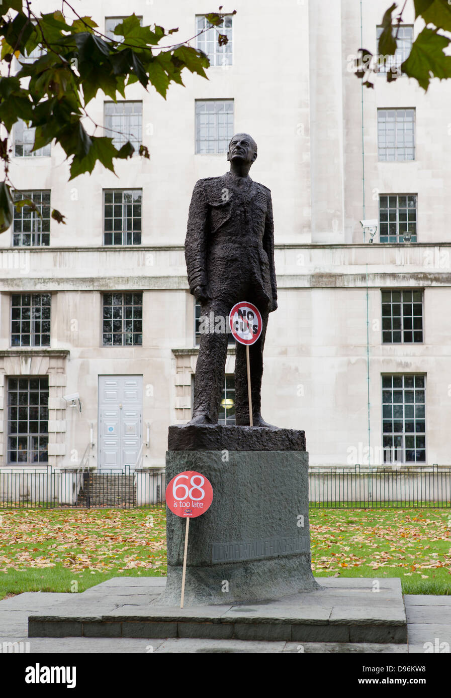 Pas de réduction sur les enseignes statue dans Londres, en Angleterre. Banque D'Images