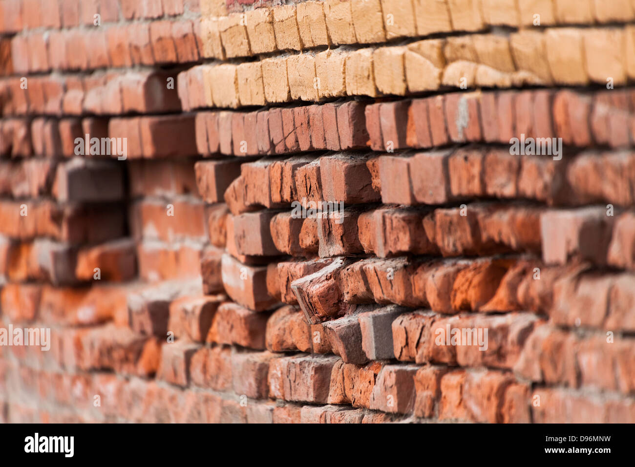 Vieux Mur de brique rouge pour le fond Banque D'Images