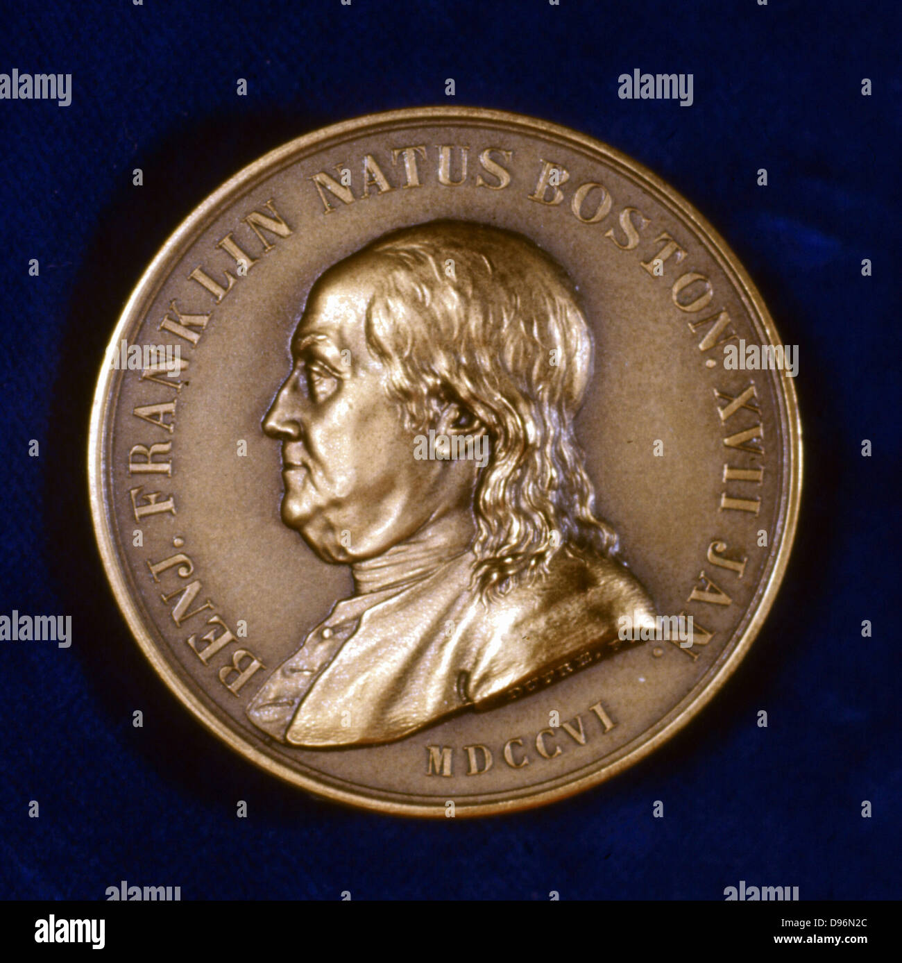 Benjamin Franklin (1706-1790), inventeur américain, scientifique, diplomate, auteur et éditeur de l'avers d'une médaille commémorative. Banque D'Images