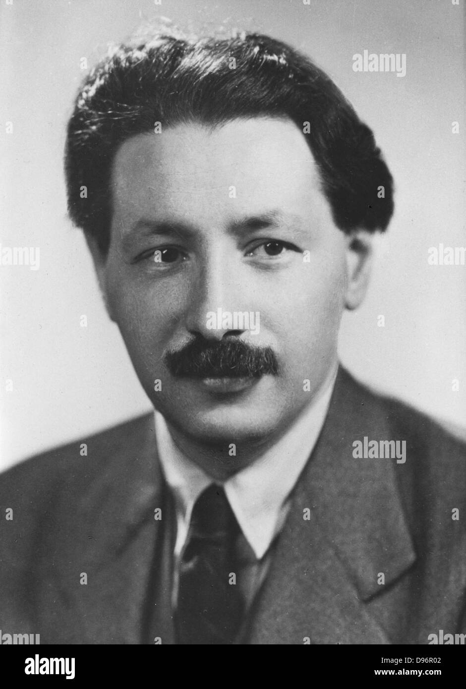 Ernst Boris Chain (1906-1979), biochimiste britannique d'origine allemande. Chaîne, avec Howard Florey, purifié la pénicilline. Il a partagé le Prix Nobel 1945 de physiologie ou médecine avec Florey et avec Alexander Fleming qui avait d'abord découvert l'antibiotique. Banque D'Images