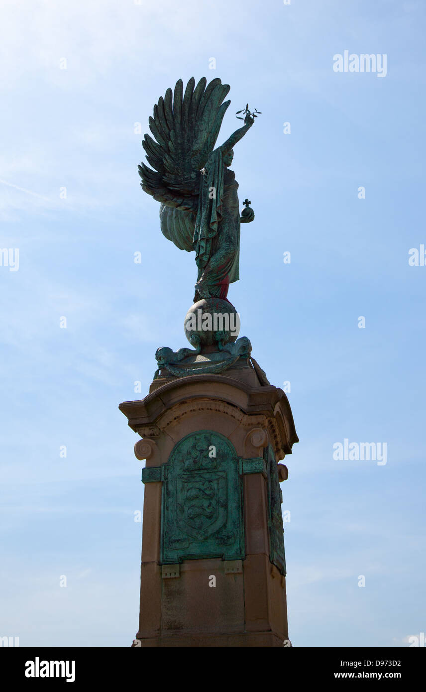 La sculpture de la paix - Winged Angel monument de grande guerre / Première Guerre mondiale sur le front de mer de Brighton Banque D'Images