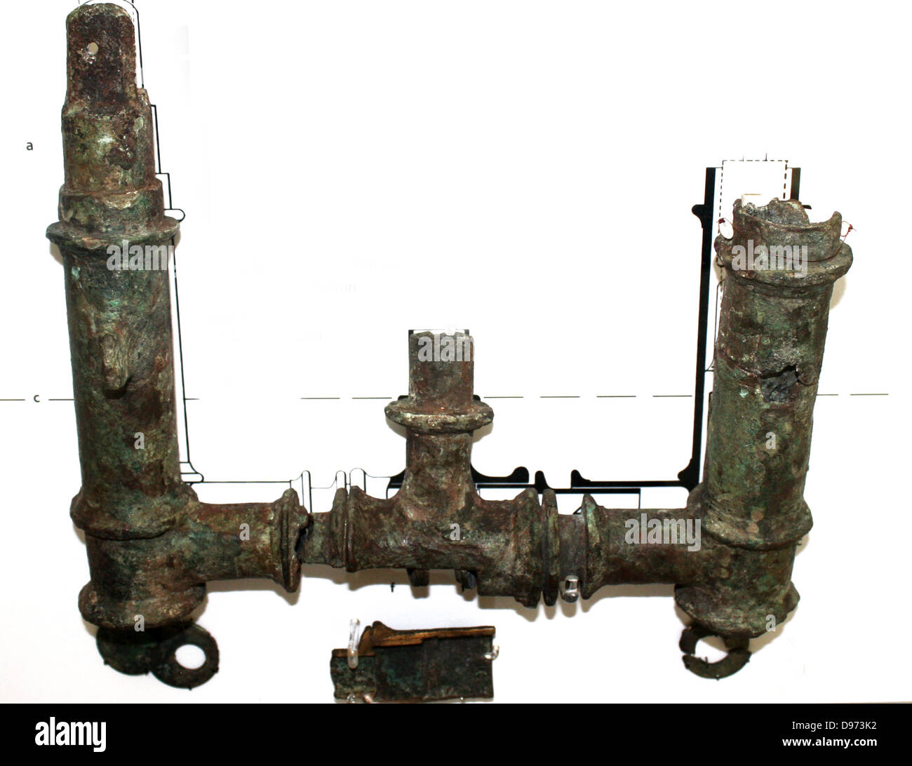 Bronze double-action, l'eau-pompe. Probablement romain 3ème siècle ap. De Bolsena, Italie. Cette pompe a deux pistons qui ont été Banque D'Images