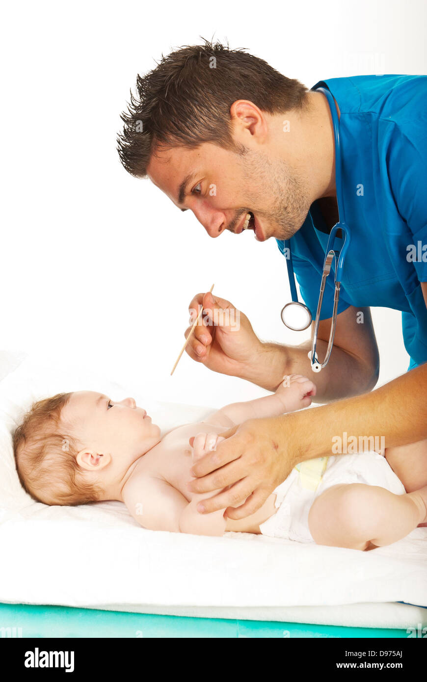 Medecin Examiner Le Cou De Bebe Pour Mal De Gorge Dans Son Bureau Isole Sur Fond Blanc Photo Stock Alamy