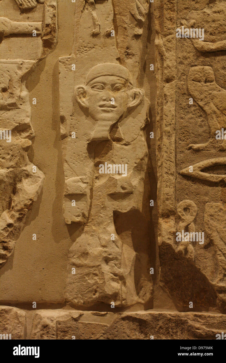 Temple égyptien reliefs deuxième millénaire avant J.-C. Banque D'Images