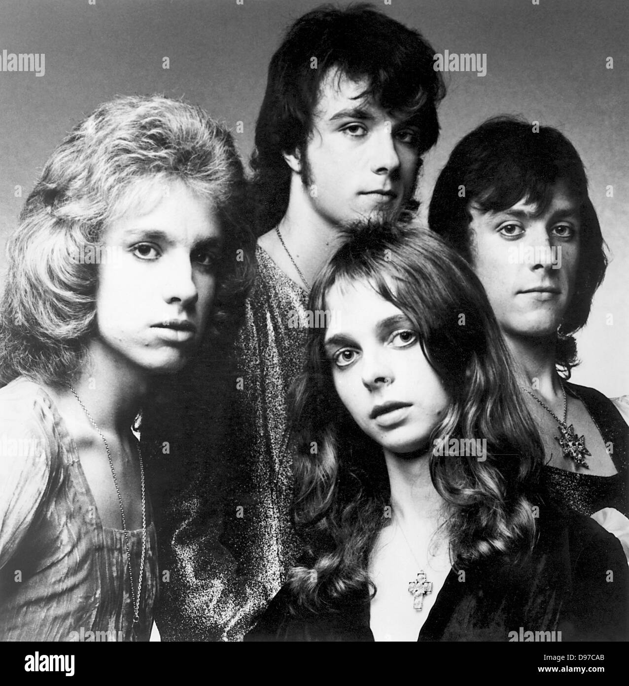 Bonjour photo de promotion UK groupe glam-rock à propos de 1975 Banque D'Images