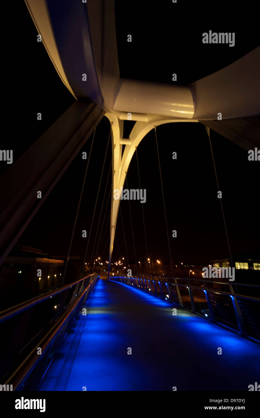 Stocktons infinity bridge at night Banque D'Images