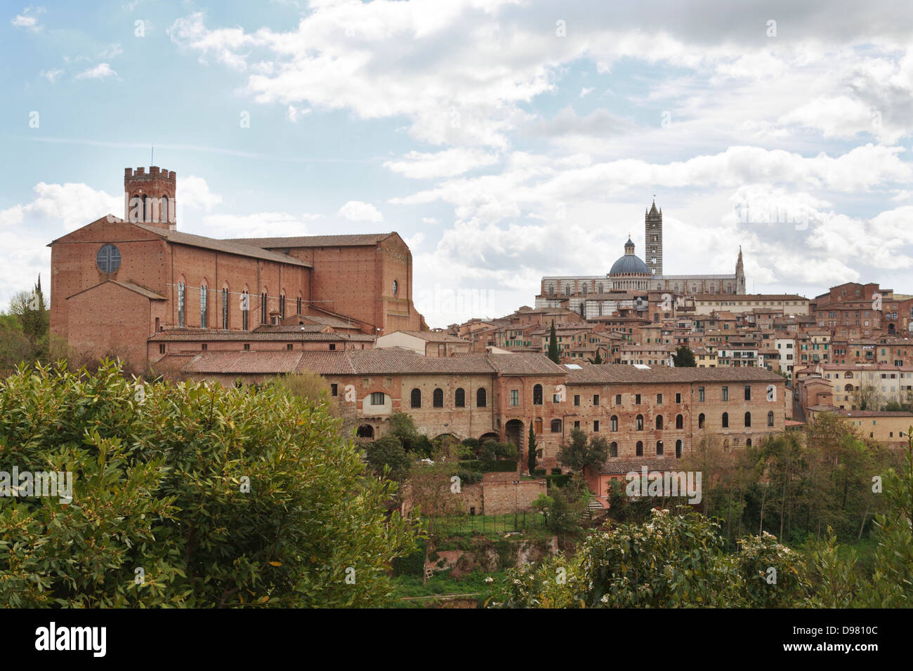 Basilique de San Domenico et Duomo di Siena, Sienne, Italie Banque D'Images