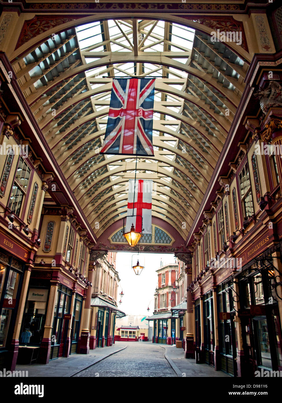 Historique Le Leadenhall Market un dimanche, l'un des plus anciens marchés de Londres, datant du 14ème siècle, Ville de London Banque D'Images