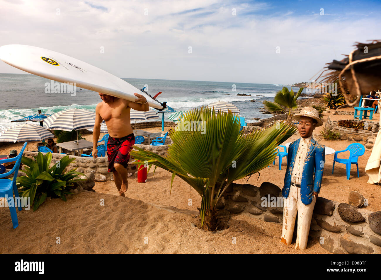 Surf Club, Ngor, Dakar, la plus occidentale de l'Afrique Banque D'Images