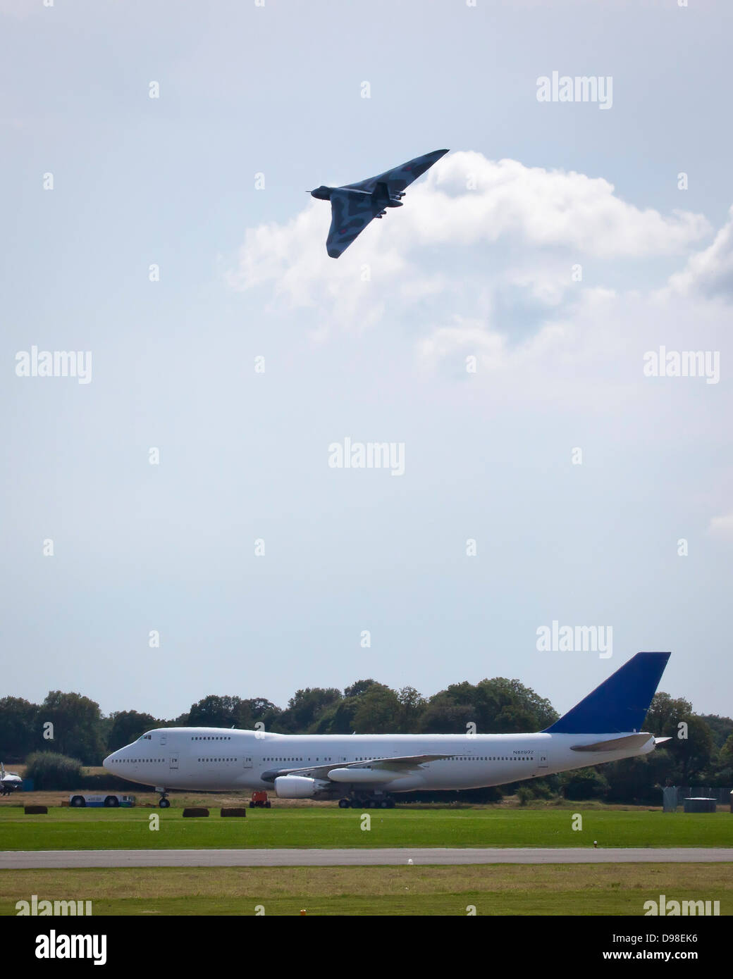 Bombardier Vulcan Air 2012, l'Aérodrome de Dunsfold Park, le Cranleigh, Surrey, UK Banque D'Images