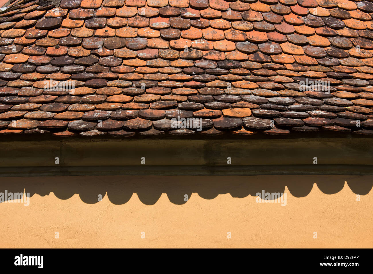 Tuile rouge gros plan de l'ancienne maison Banque D'Images