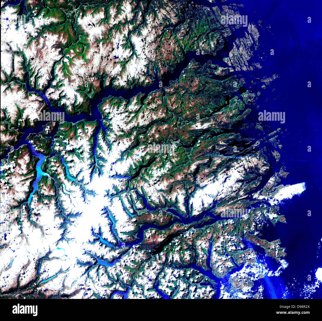 Vue Satellite des fjords norvégiens : Sogn og Fjordane, côte ouest de la Norvège. US Geological Survey. La science Banque D'Images