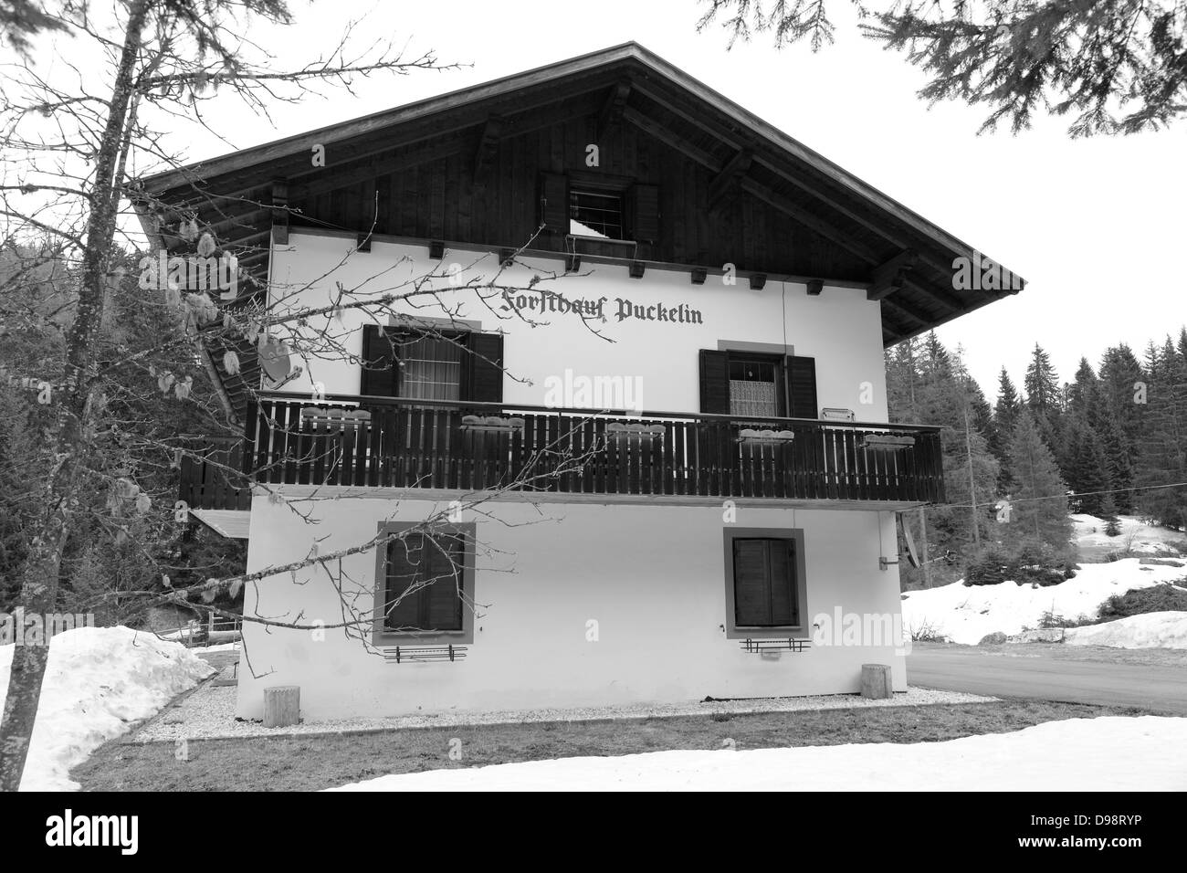 Mountain House, Lac Karersee,Nova Levante, le Tyrol du Sud, Italie Banque D'Images