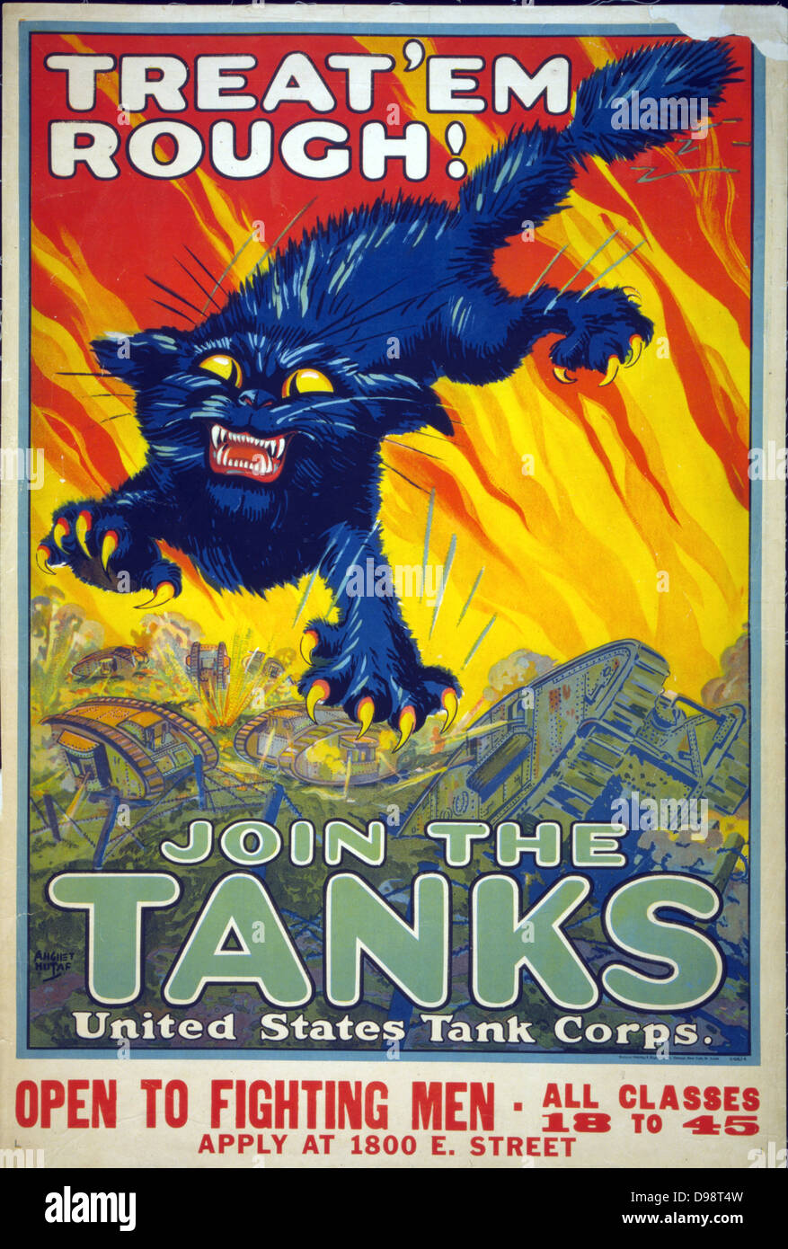 La Première Guerre mondiale USA affiche de recrutement pour l'Armée de Tank Corps, 1917 : Traiter 'Em Rough ! Inscrivez-vous les réservoirs". Chat hargneux, avec toutes griffes dehors, à l'arrière-plan de flammes, bataille de chars en premier plan. United States America Banque D'Images