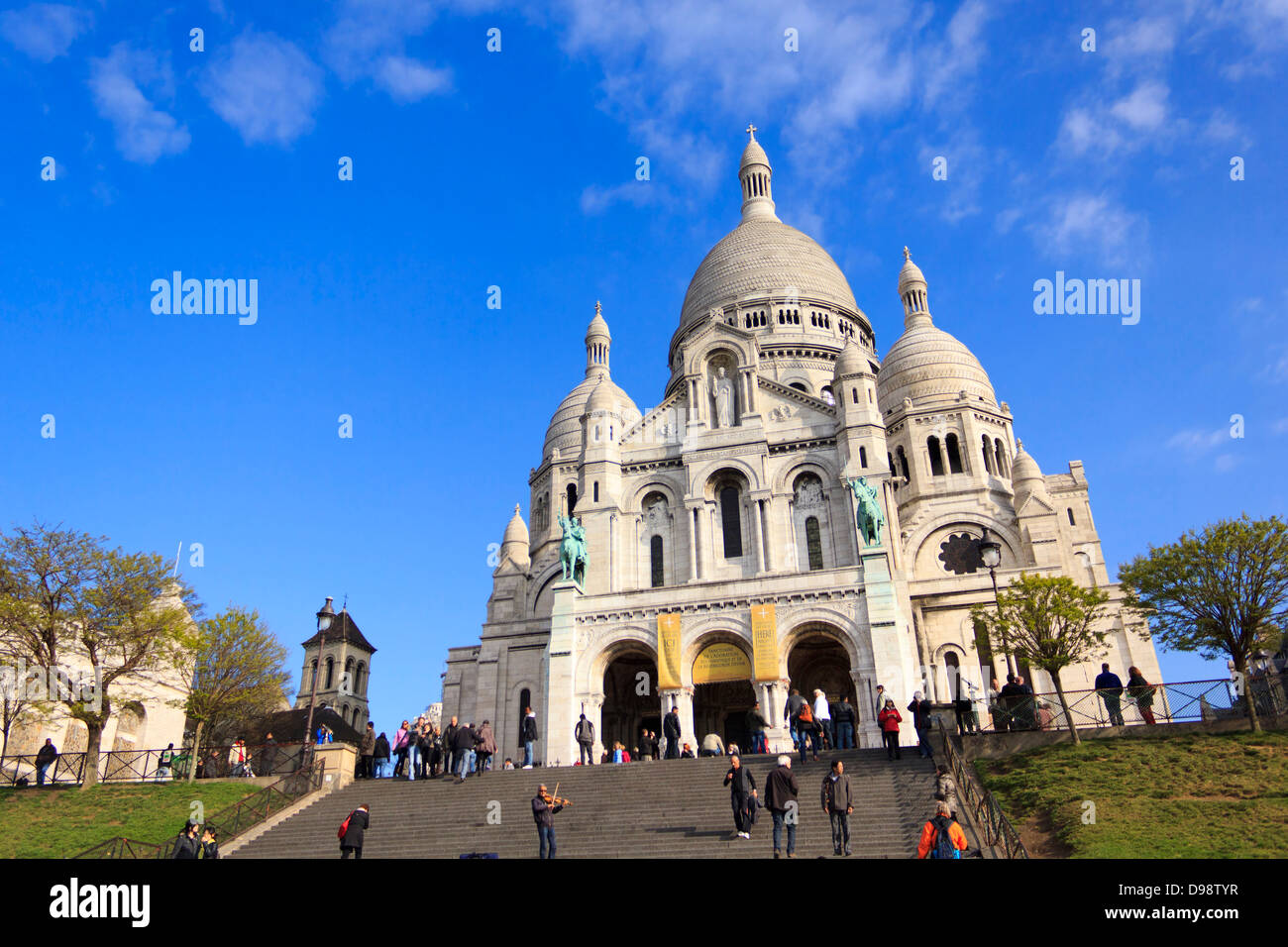 La basilique du Sacré-Cœur de Paris, communément connu sous le nom de Basilique du Sacré-Cœur, Paris, France. Banque D'Images