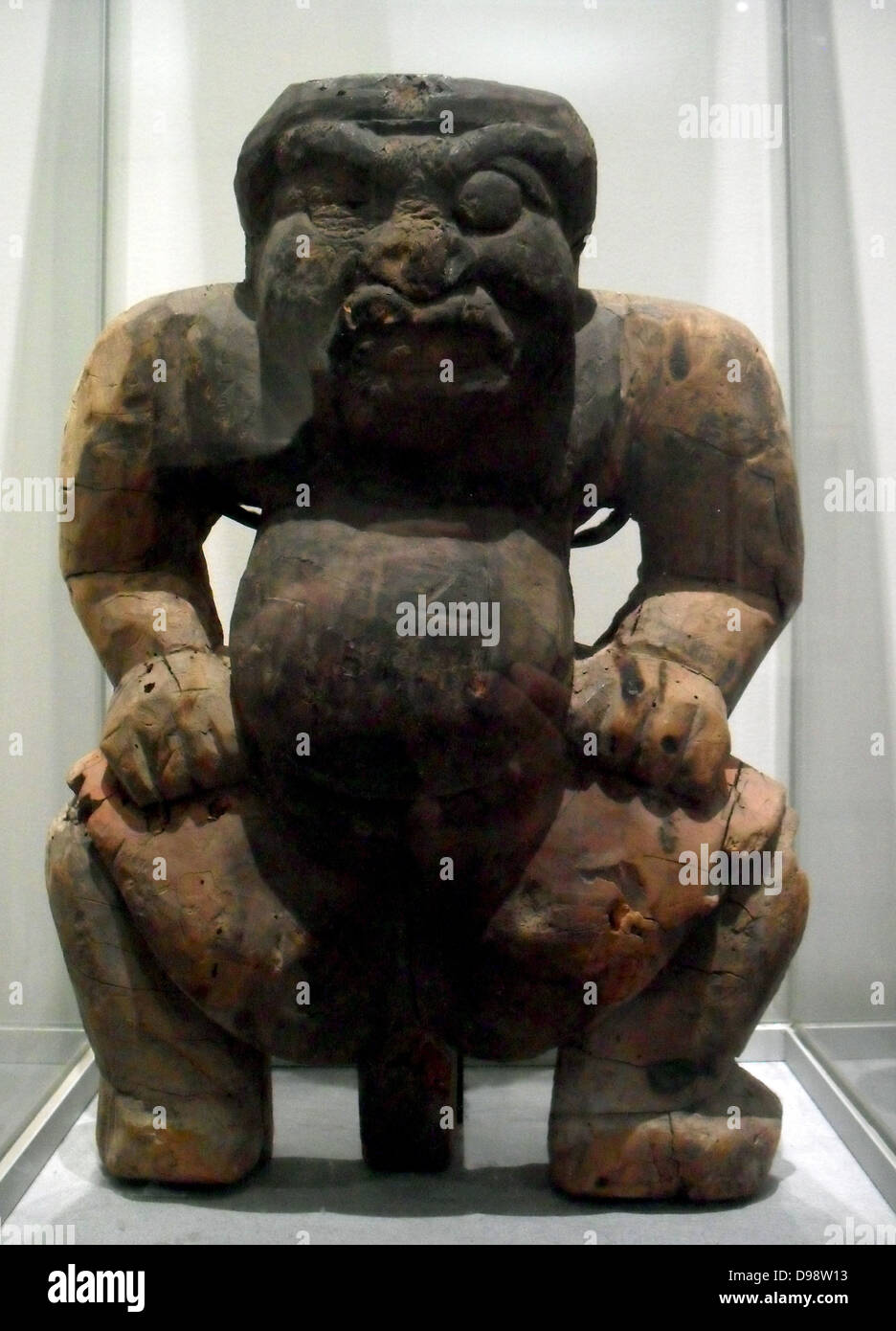 La figure d'un démon (mythologie bouddhiste chinois Yaksa). Grotte Dunhuang Gansu ant. Dynastie des Tang (618-907), Bois et peinture Banque D'Images