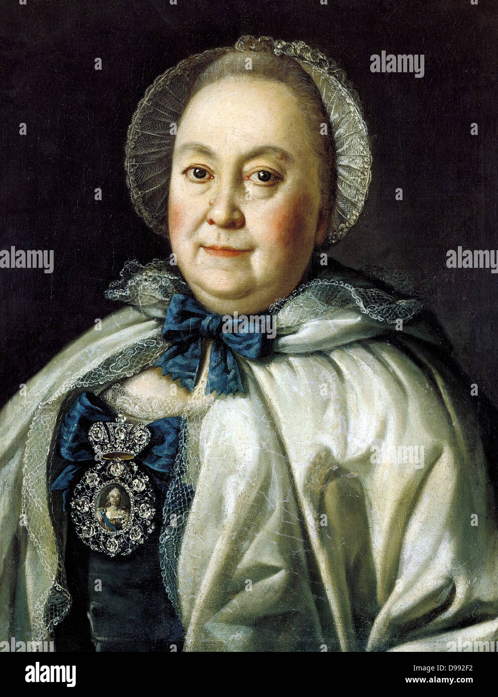 Portrait de Mariya Andreevna Rumyanceva', 1764. Huile sur toile. Alexei Petrovitch Antropov (1716-1795) peintre russe. Tête-et-épaules femelle diamant gemme frontale joyau Cap Cape bonnet rouge ruban Banque D'Images