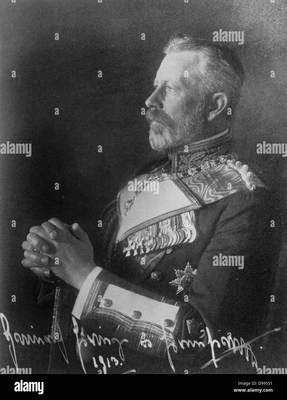 Heinrich Prince de Prusse (1862-1929), 1913, un jeune frère de Guillaume II, un officier de carrière dans la Marine impériale allemande, passant au rang de Grand Amiral. Portrait de mi-longueur vers la gauche, en uniforme, les ordres et décorations. Banque D'Images