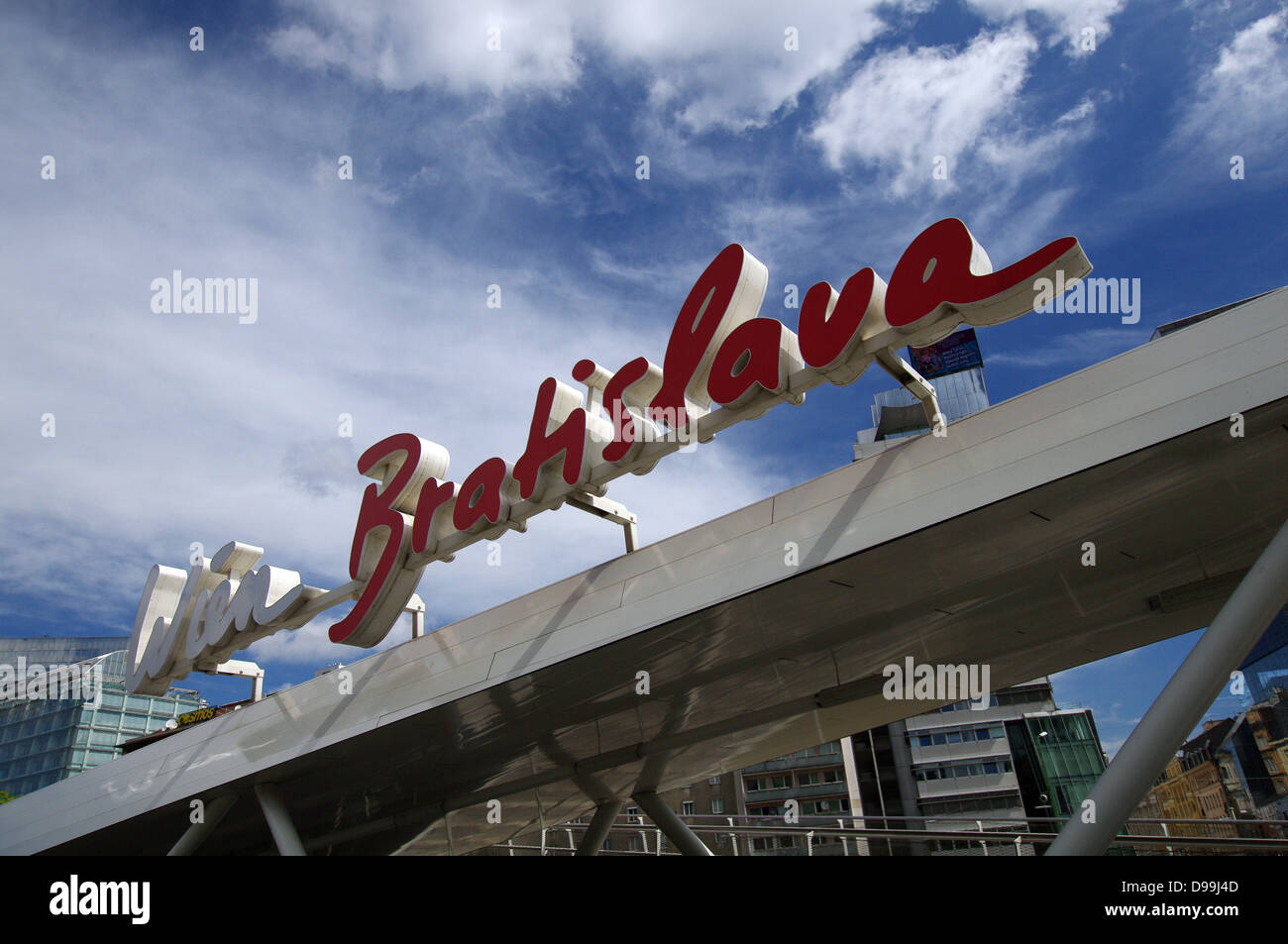 Vienne à Bratislava en bateau : Twin City Liner jetée à Schwedenplatz - Vienne, Autriche ‎ Banque D'Images