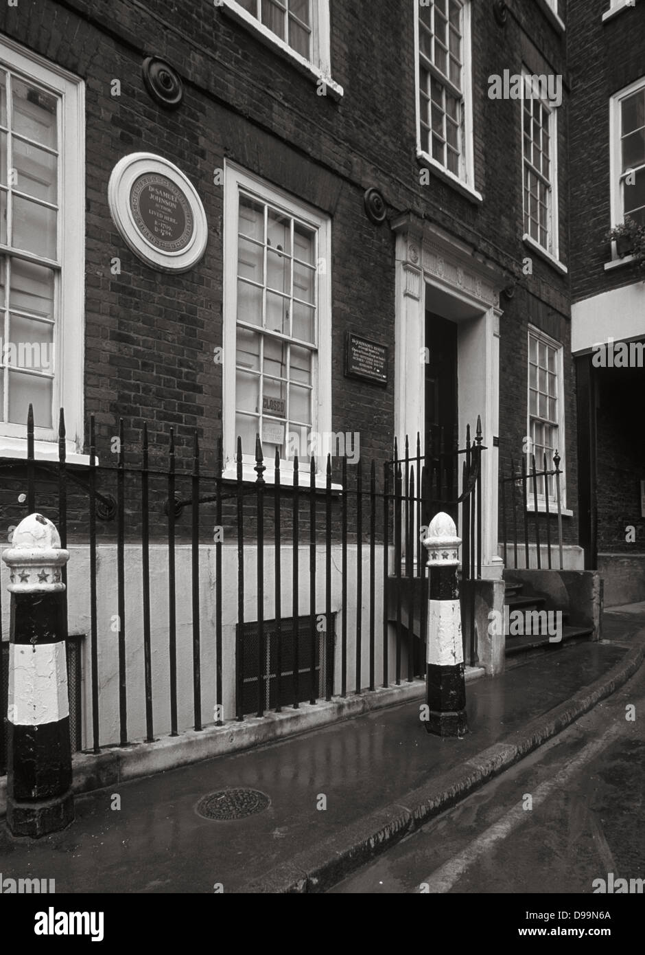 Dr Johnson's House est un 300-year-old townhouse, entouré par un dédale de ruelles et de cours dans la ville historique de Londres Banque D'Images