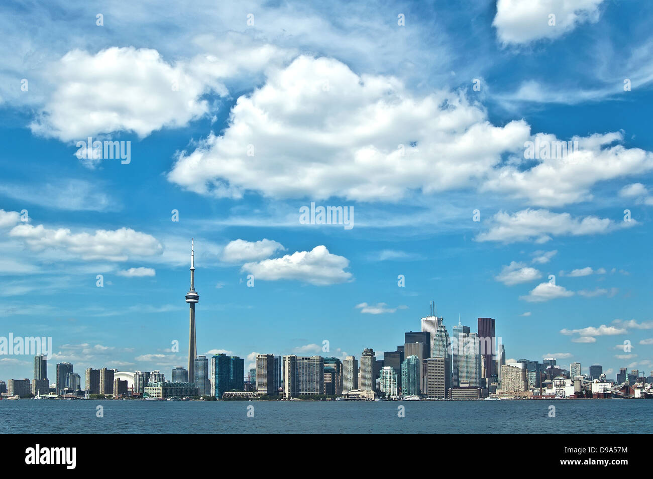 Ville de Toronto sous le ciel assombri Banque D'Images