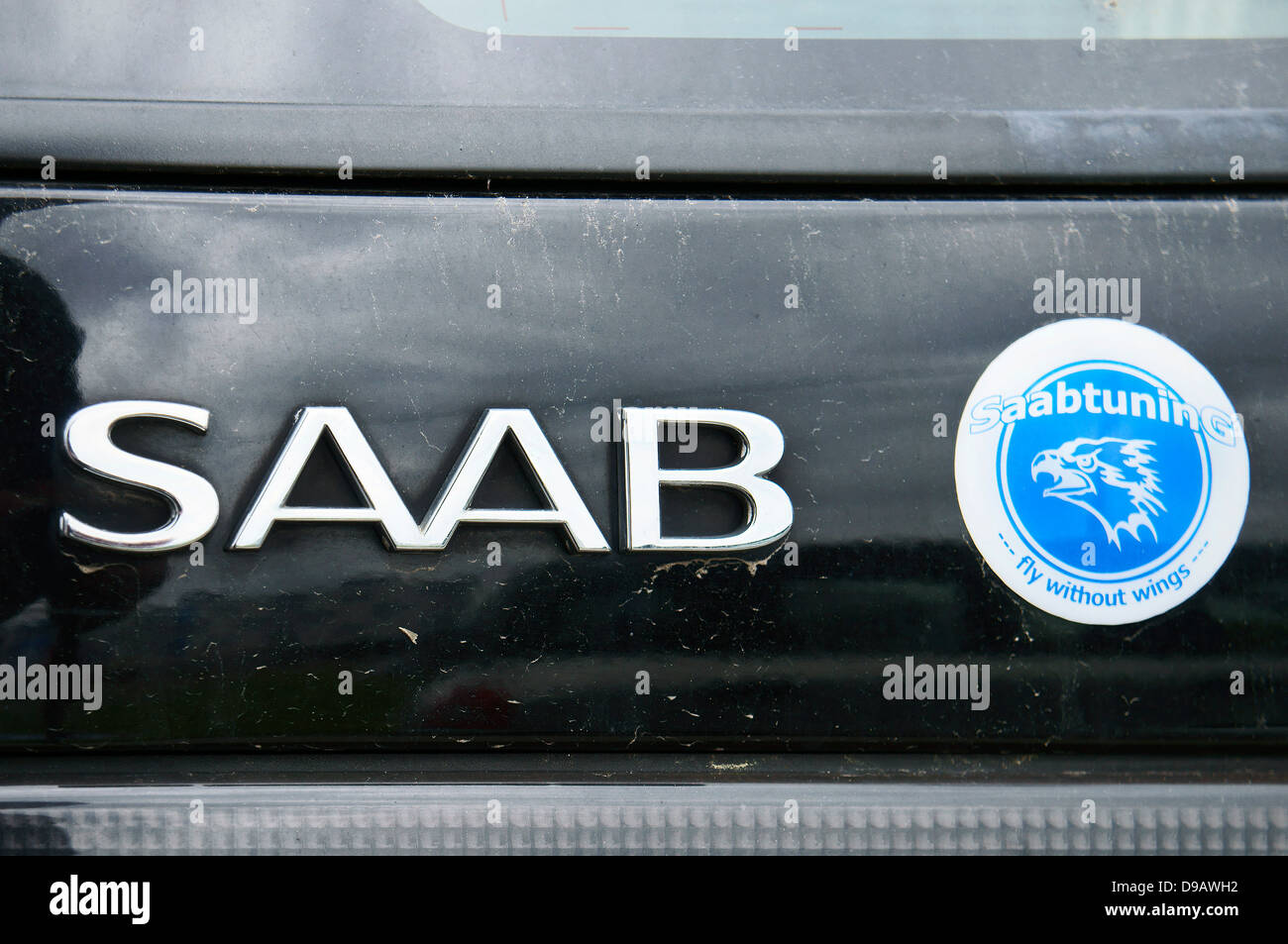 SAAB 95 voiture, logo, sticker Saabtuning - voler sans ailes Banque D'Images