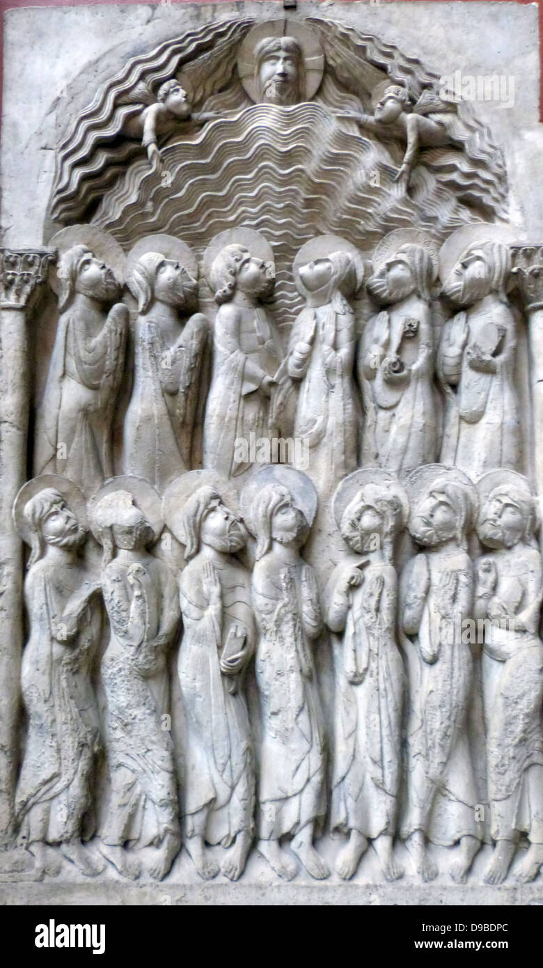 Plâtre, l'espagnol. Soulagement en pierre, sculptées avec la Pentecôte, sur un pilier dans le cloître du Monastère de Santo Domingo de Silos, sur 1100. Banque D'Images