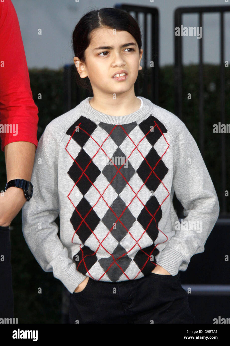 Blanket Jackson Michael Jackson's Famille et enfants immortalisé leur défunt père dans le ciment à l'extérieur de l'historique Grauman's Chinese Theatre à Hollywood, Los Angeles, Californie - 26.01.12 ** Non disponible pour publication en Allemagne. Disponible pour publication dans le reste du monde** Banque D'Images