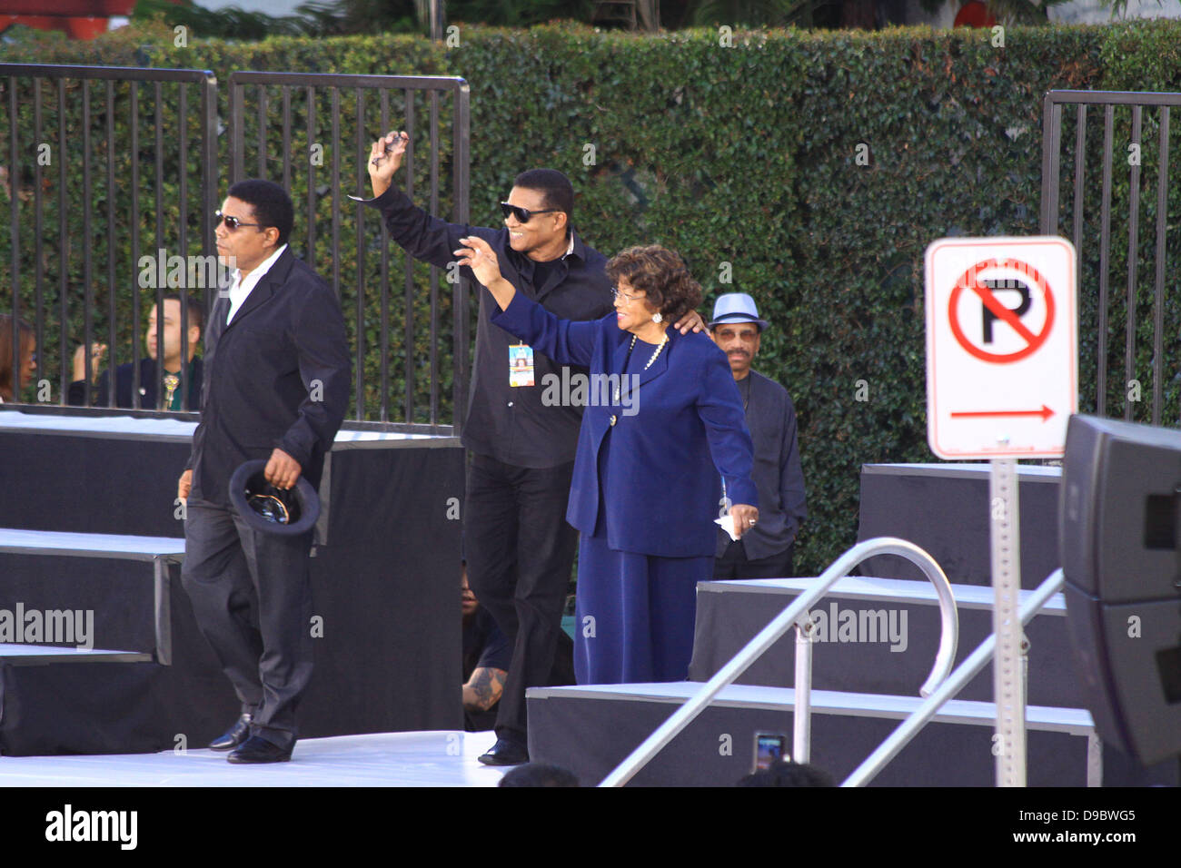 Katherine Jackson, Tito Jackson Michael Jackson's Famille et enfants honorent leur père au Grauman's Chinese Theatre de Los Angeles, Californie - 26.01.12 Banque D'Images