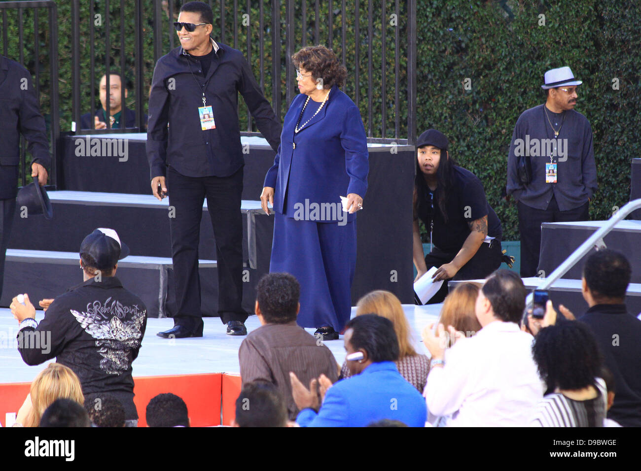 Katherine Jackson, Tito Jackson Michael Jackson's Famille et enfants honorent leur père au Grauman's Chinese Theatre de Los Angeles, Californie - 26.01.12 Banque D'Images