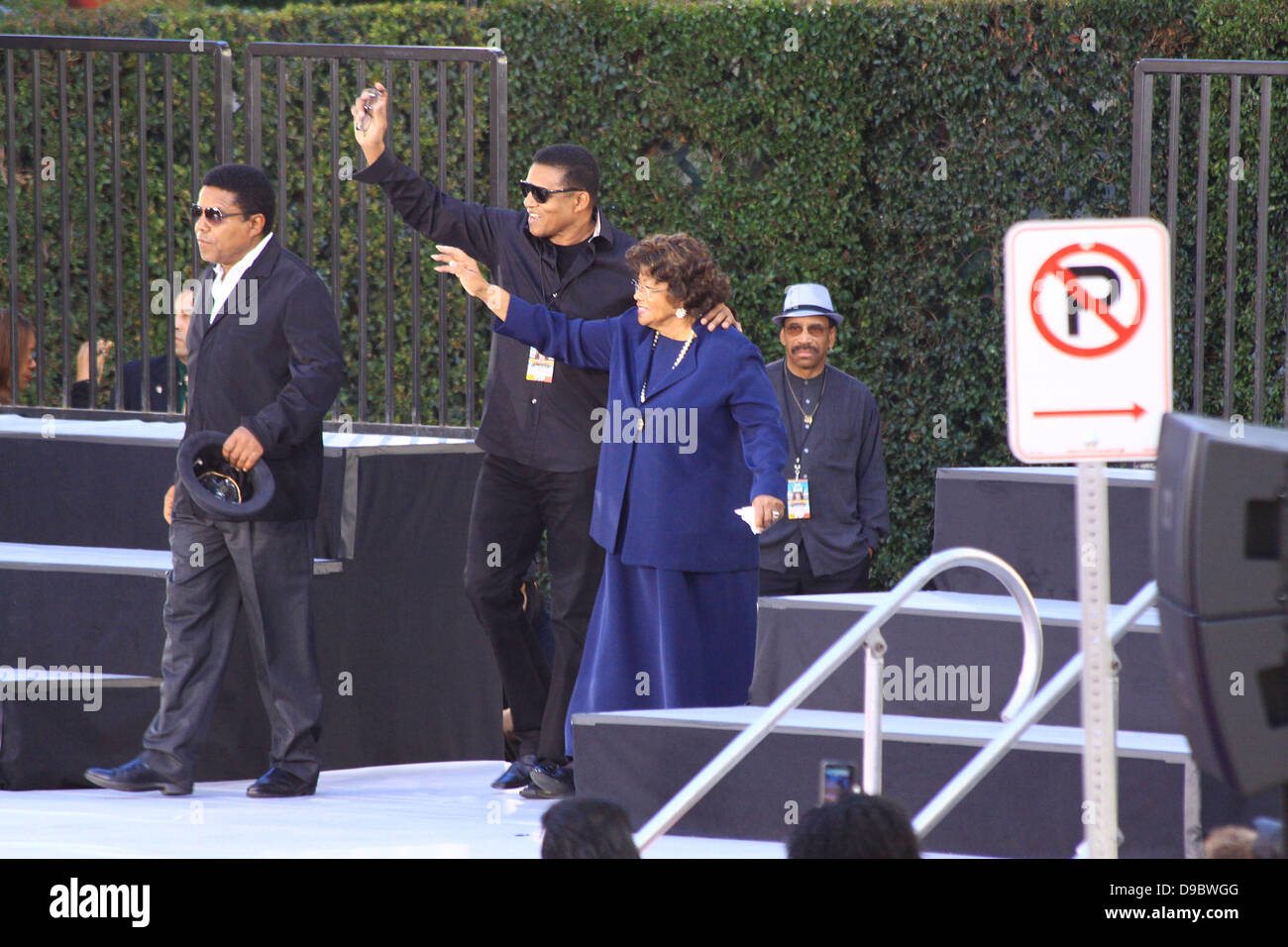 Katherine Jackson, Tito Jackson Michael Jackson's Famille et enfants honorent leur père au Grauman's Chinese Theatre de Los Angeles, Californie - 26.01.12 Banque D'Images