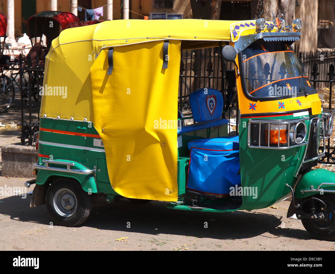 Taxi pousse-pousse à New Delhi, Inde Banque D'Images