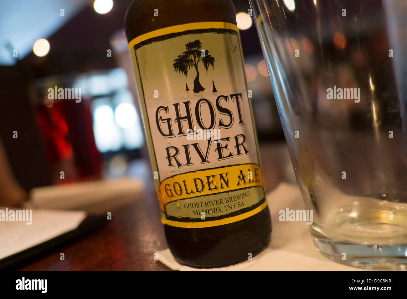 Ghost River de la bière dans un bar à Memphis, États-Unis Banque D'Images