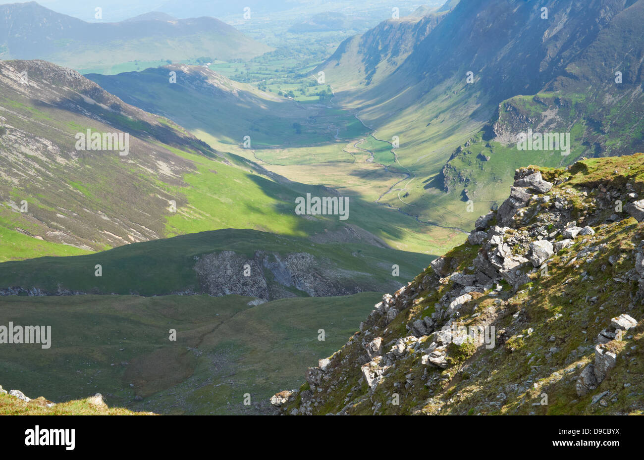Vue sur les montagnes de Derwent près du sommet de Dale Head Banque D'Images