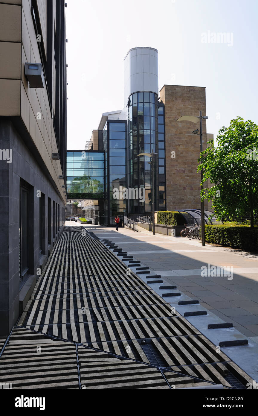 Le Sir Graeme Davies, British Heart Foundation dans le campus de l'Université de Glasgow Banque D'Images
