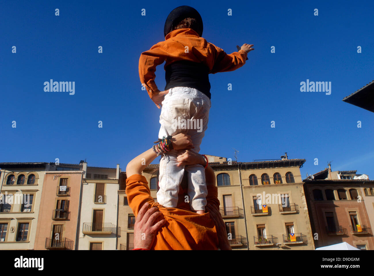 Les droits de l'enfant, Personnes, tour, château, castellers, tradition, Mercadal, Maire, Carré, Vic, Osona, Barcelone, Catalogne, Espagne, Banque D'Images