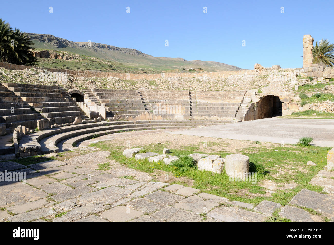 Dans les ruines de l'amphithéâtre de la cité romaine de Bulla Regia Jendouba Tunisie du Nord Banque D'Images