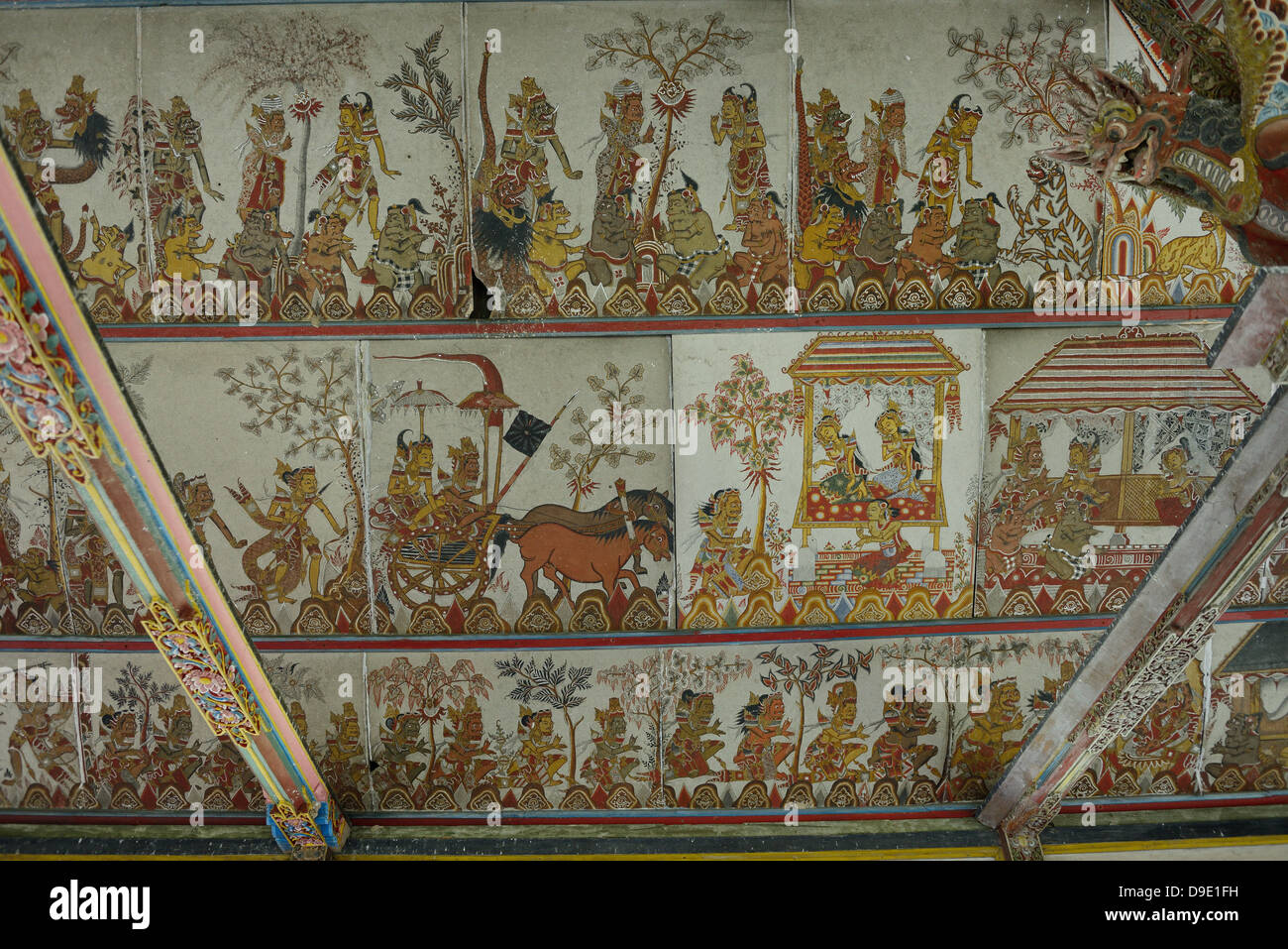 L'INDONÉSIE, Bali, Klungkung, Temple de Taman Gili, plafond peint du Kambang pavilion Banque D'Images
