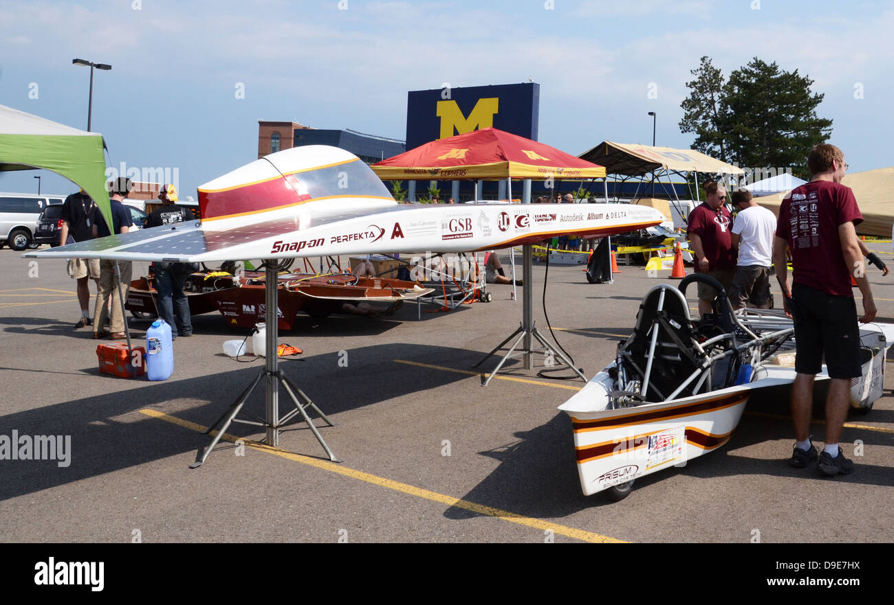 ANN Arbor, MI - Juillet 16 : voiture solaire à l'American Solar Challenge arrêter le 16 juillet 2012 à Ann Arbor Banque D'Images