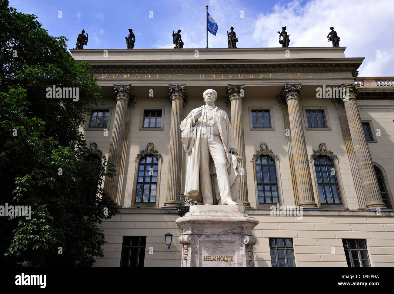 Hermann von Helmholtz statue avant l'université Humboldt de Berlin, HU, college sous la lime-arbres, Dorotheenstadt, distric Banque D'Images
