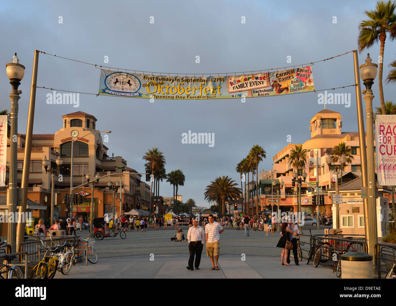 Octobre bannière partie, la rue principale, Huntington Beach, Californie, États-Unis d'Amérique, les USA, la raison publique Banque D'Images