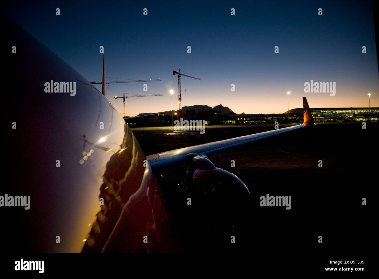 La construction de l'Aéroport International de la ville du Cap vers obtenir prêt installation arrivée massive visiteurs attendus au cours de l'année 2010 FIFA Banque D'Images