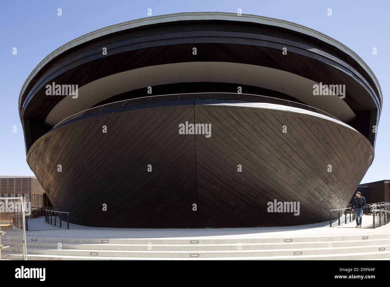 La Mary Rose Museum, Portsmouth, Royaume-Uni. Architecte : Wilkinson Eyre Architects , 2013. Vue extérieure à la recherche directement sur Banque D'Images