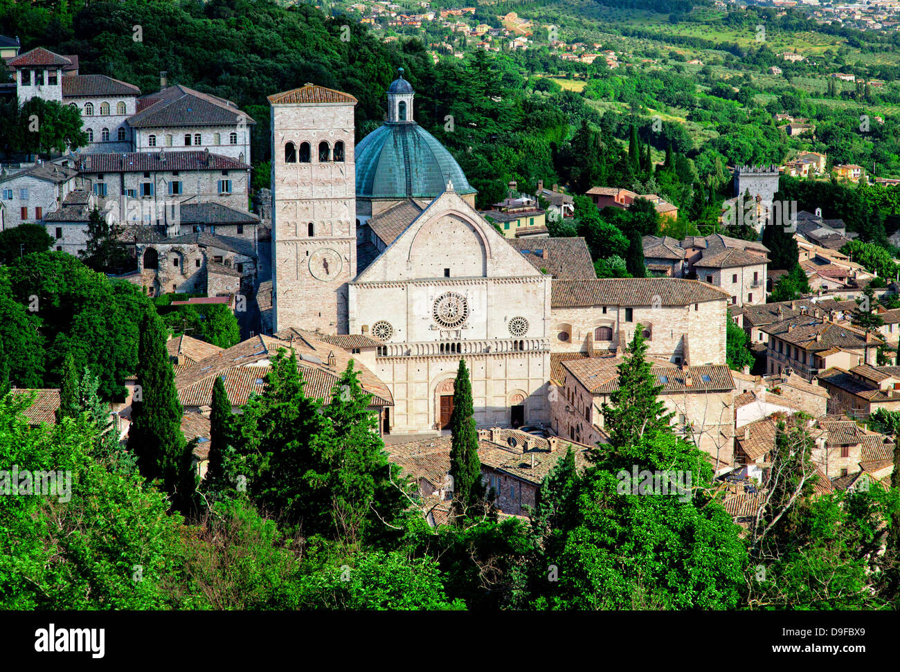 Vue sur la ville médiévale d'assise en italie Banque D'Images