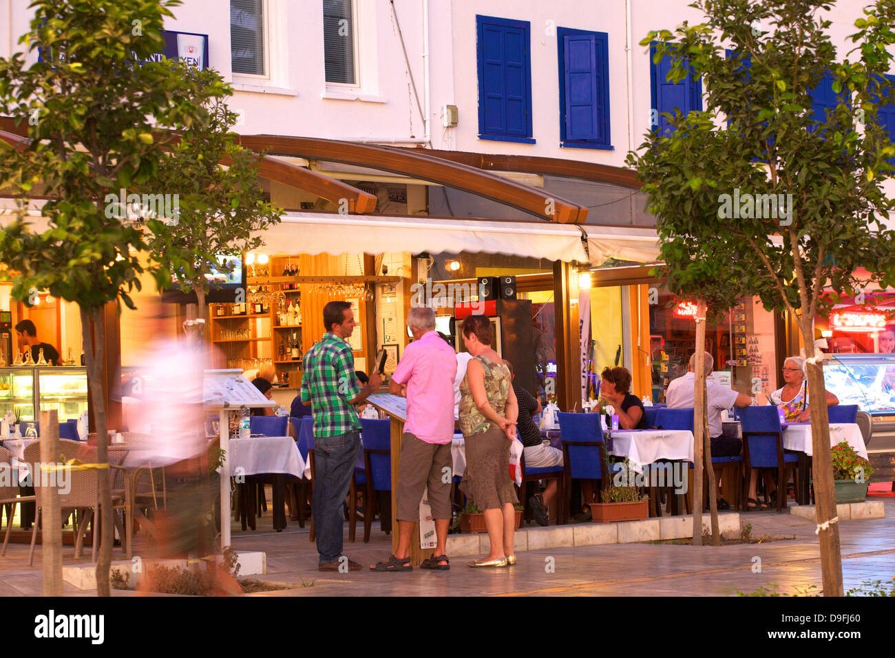 Restaurants à Bodrum, péninsule de Bodrum, l'Anatolie, la Turquie, l'Eurasie mineures Banque D'Images