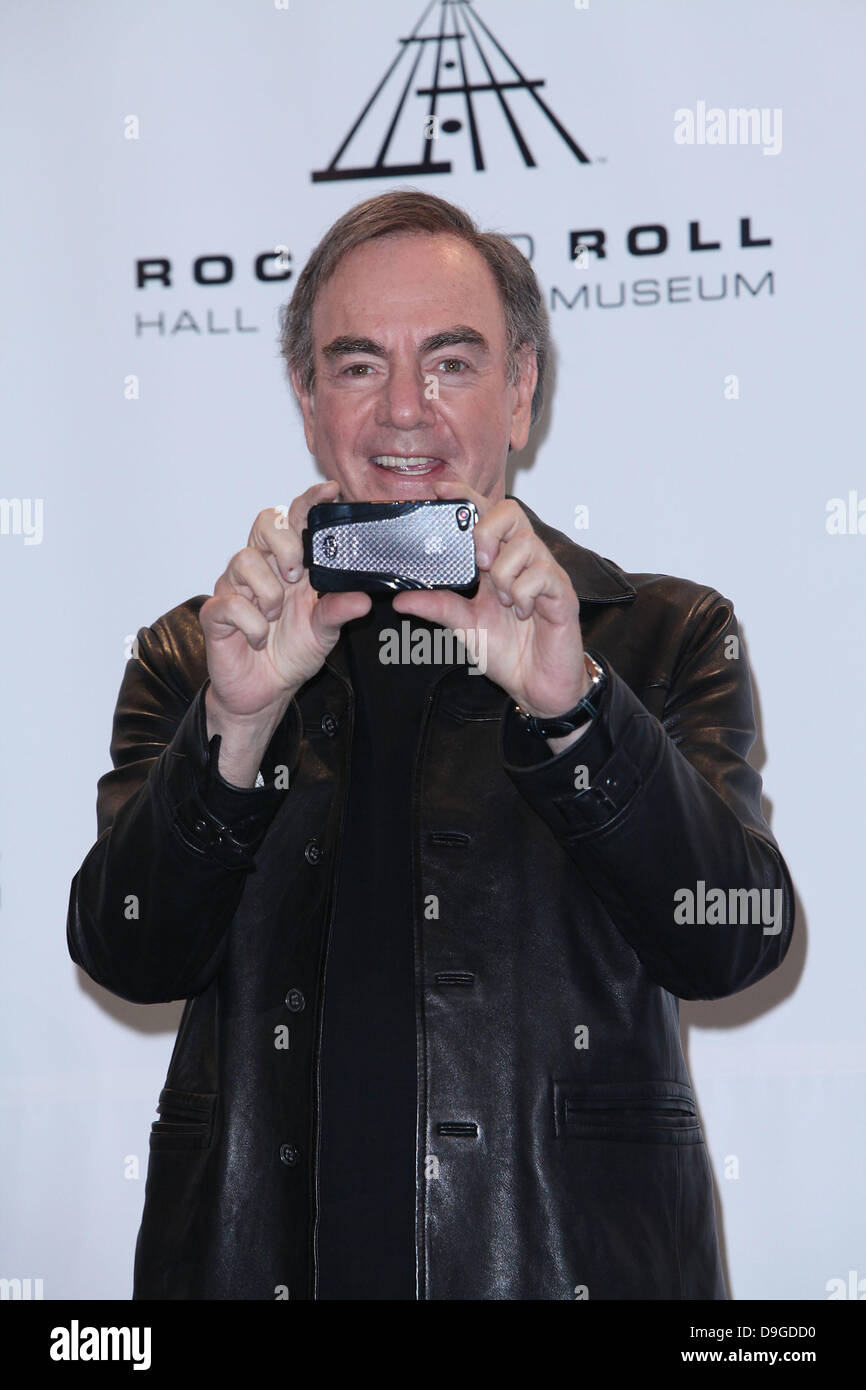 Elton John et Leon Russell, membre du 26e Rock and Roll Hall of Fame de la cérémonie à l'hôtel Waldorf Astoria - Salle de New York City, USA - 14.03.11 Banque D'Images