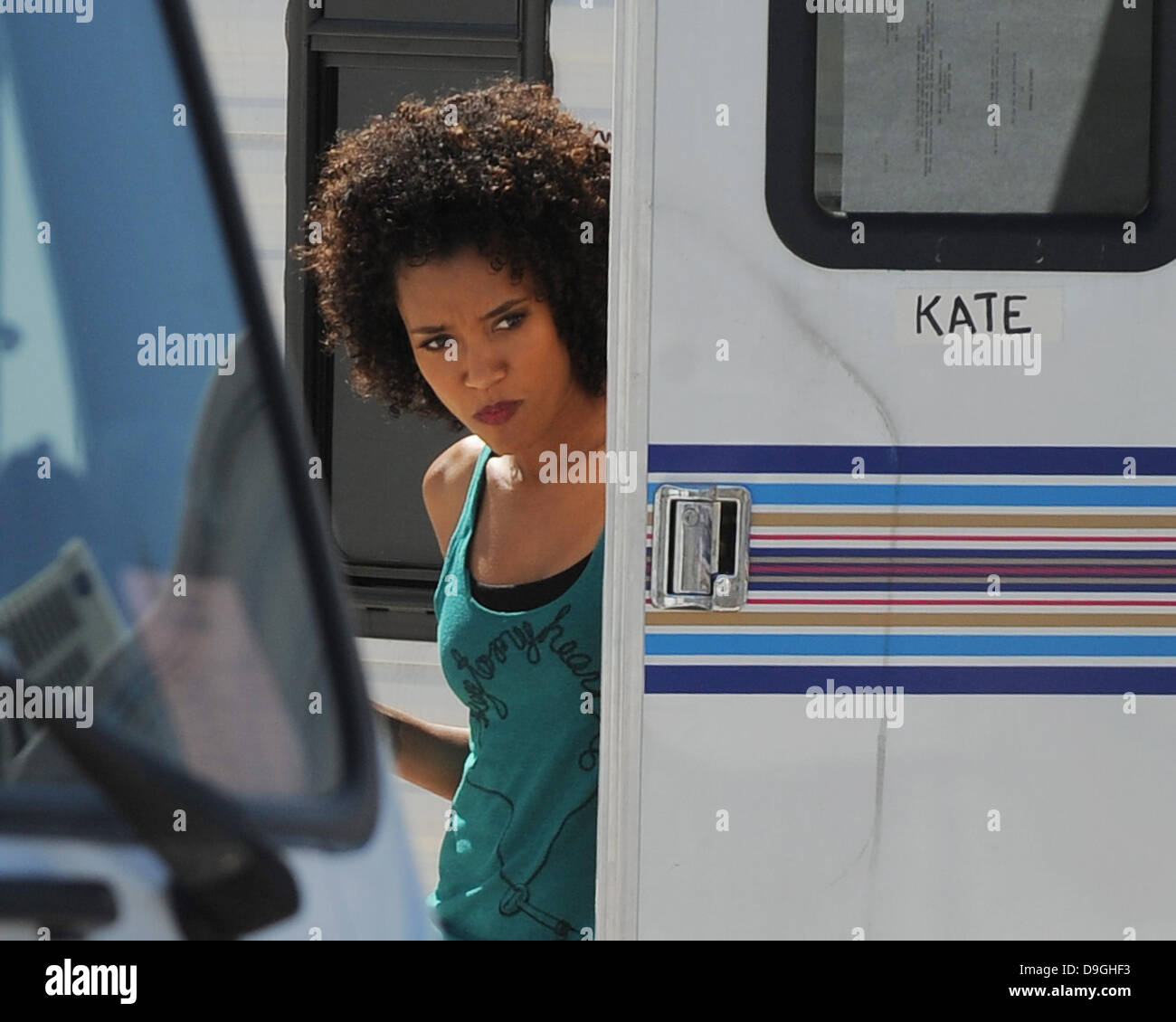 Annie Ilonzeh sur l'ensemble de la nouvelle série TV 'Charlies Angels' dans South Beach Miami Beach, Floride - 16.03.11 Banque D'Images