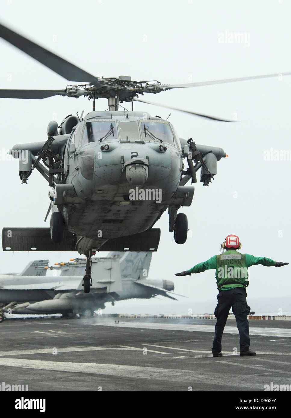 USS Nimitz effectue des opérations aériennes. Banque D'Images